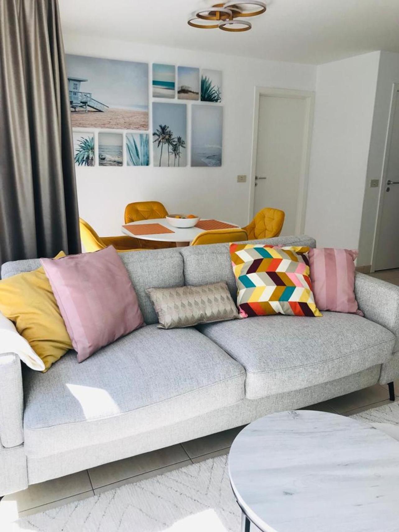 Urbanstay Suites - Beachfront Apartment In Knokke Exterior photo